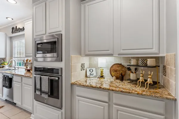 $549,000 | 4011 West Pine Brook Way, Houston, TX 77059