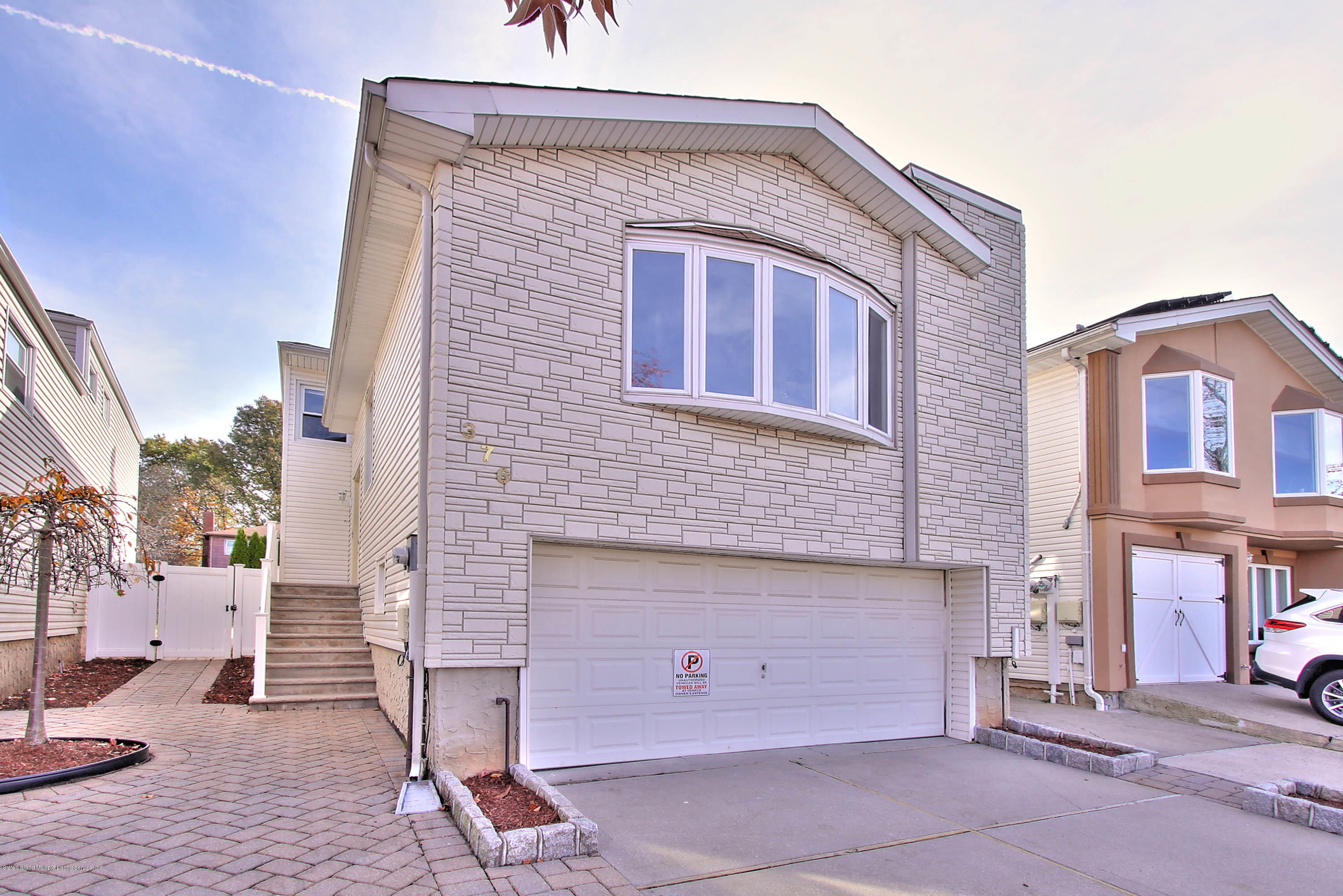 376 Green Valley Road Staten Island, NY 10312 - Photo 1 of 21 Front