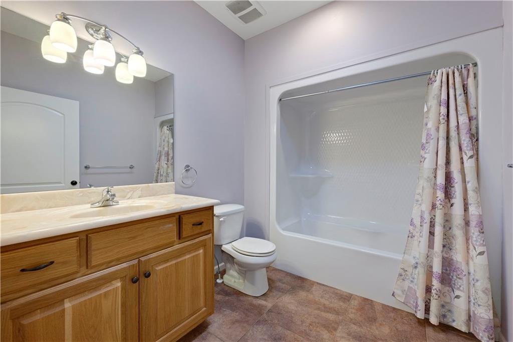20660 Mission Road Stilwell, KS 66085 - Photo 29 of 67 Gallery Image 29