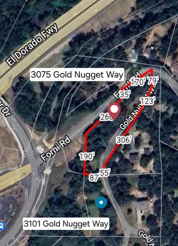 a view of entryway with outdoor area