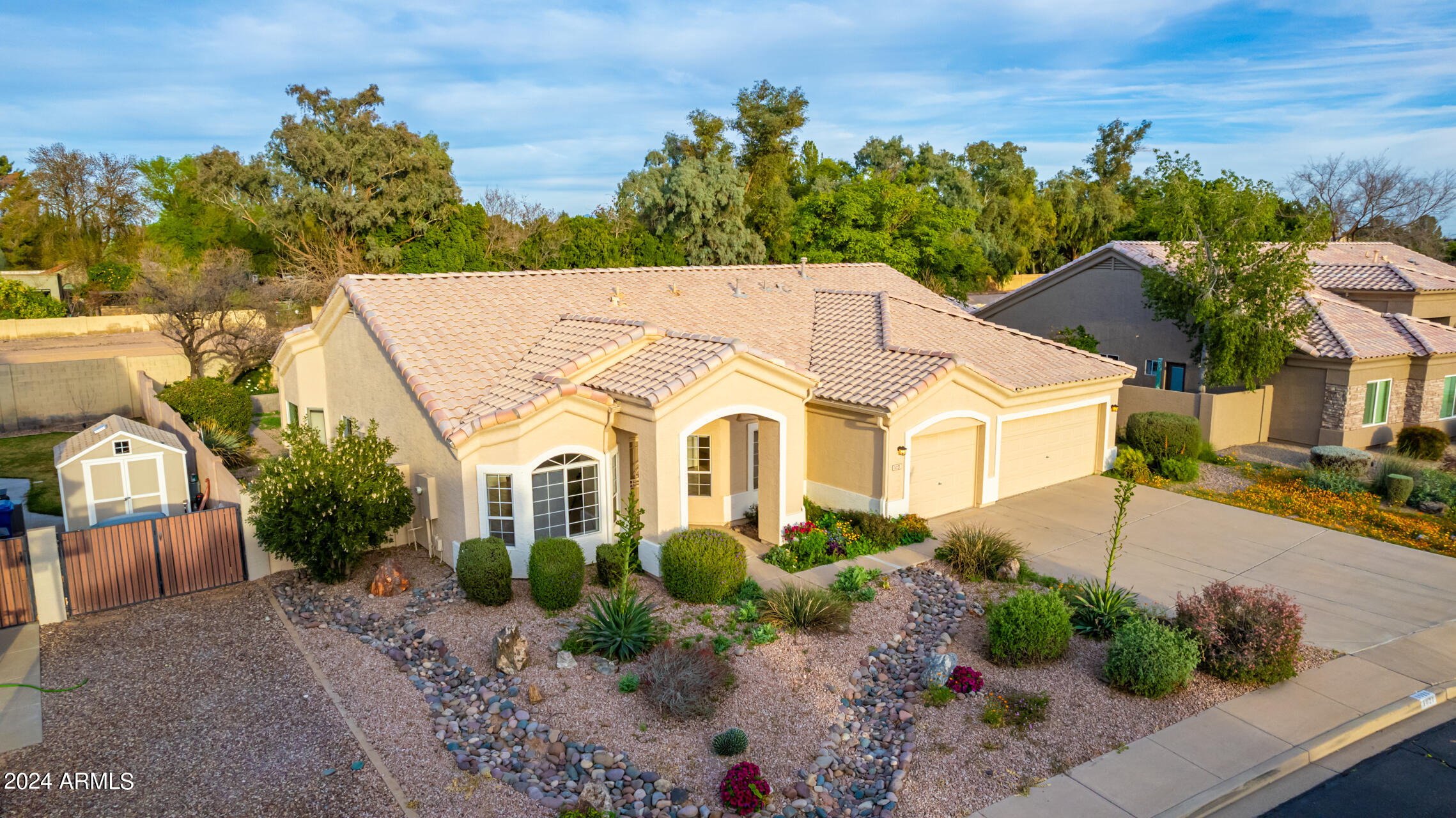 1021 North Alba Mesa, AZ 85213 - Photo 35 of 58 AERIAL VIEW