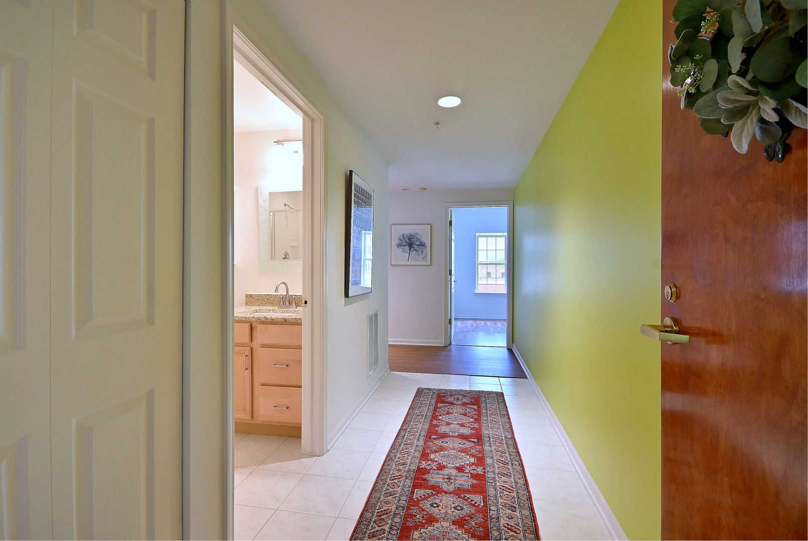 210 North Addison Avenue, Unit 301 Elmhurst, IL 60126 - Photo 9 of 36