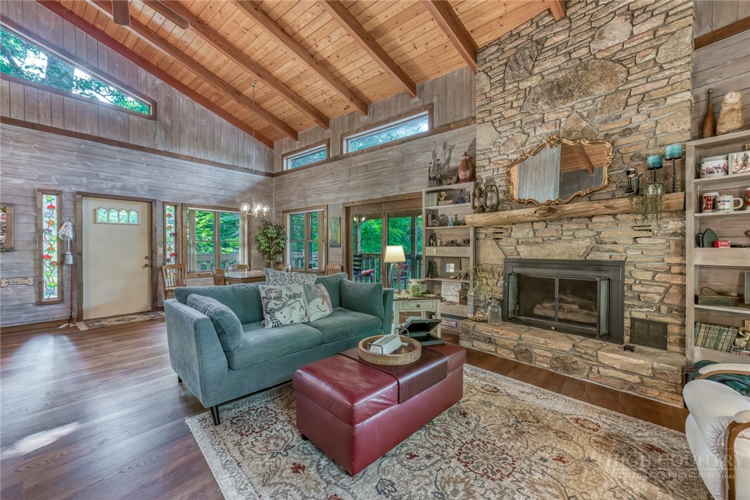 392 Locust Road Newland, NC 28657 - Photo 10 of 43