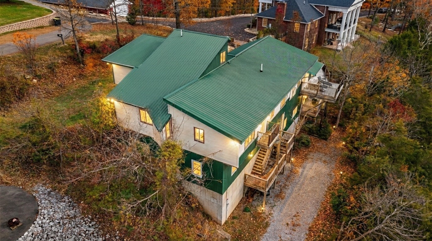 346 Deer Run Road Eddyville, KY 42038 - Photo 43 of 76 an aerial view of a house