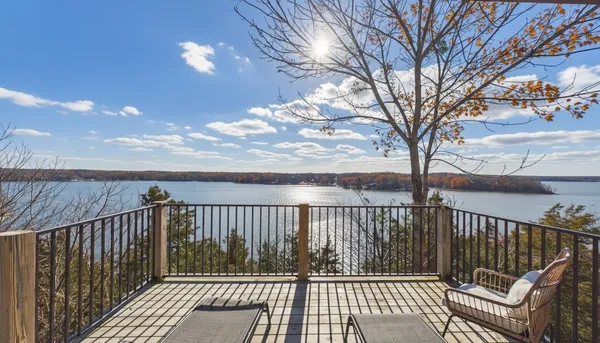 $699,000 | 346 Deer Run Road, Eddyville, KY 42038