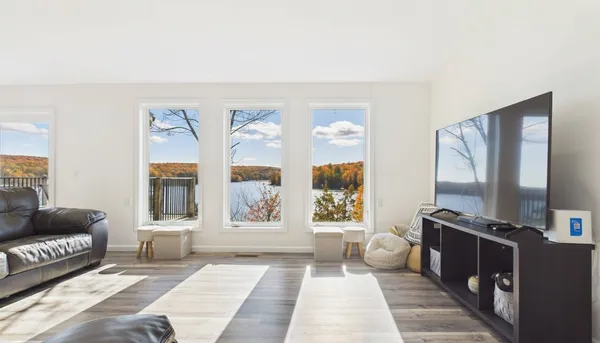 $699,000 | 346 Deer Run Road, Eddyville, KY 42038