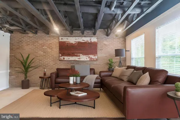 a view of empty room with windows