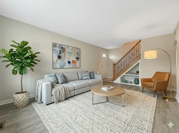 $360,000 | 405 East Prairie Avenue, Lombard, IL 60148