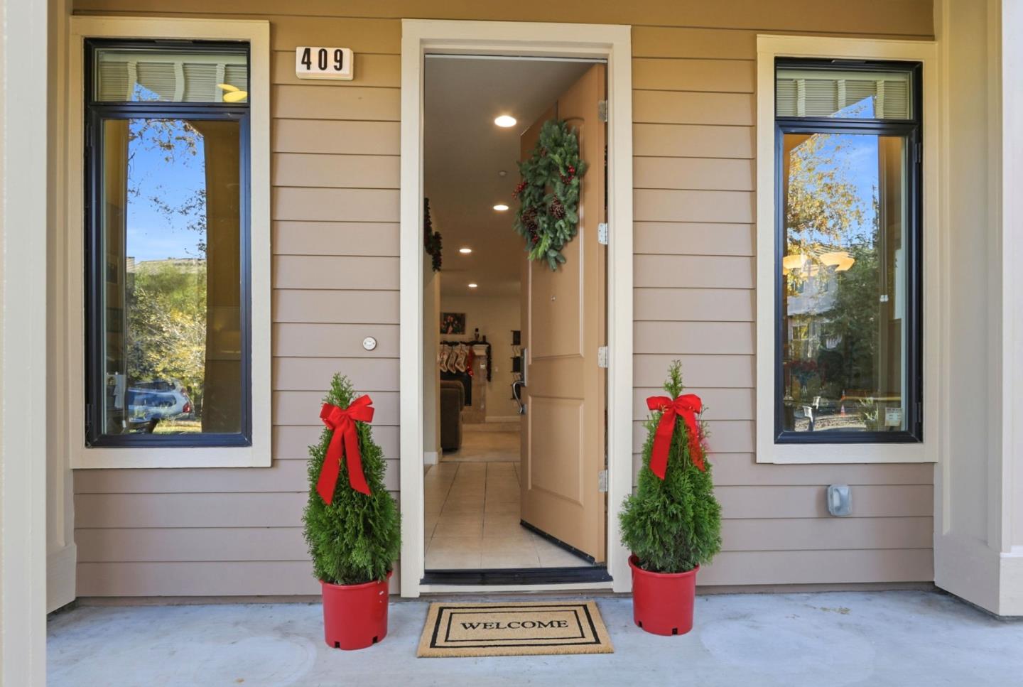 409 Spruce Lane Palo Alto, CA 94306 - Photo 3 of 52