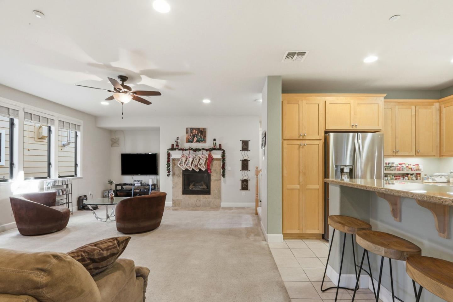 409 Spruce Lane Palo Alto, CA 94306 - Photo 5 of 52