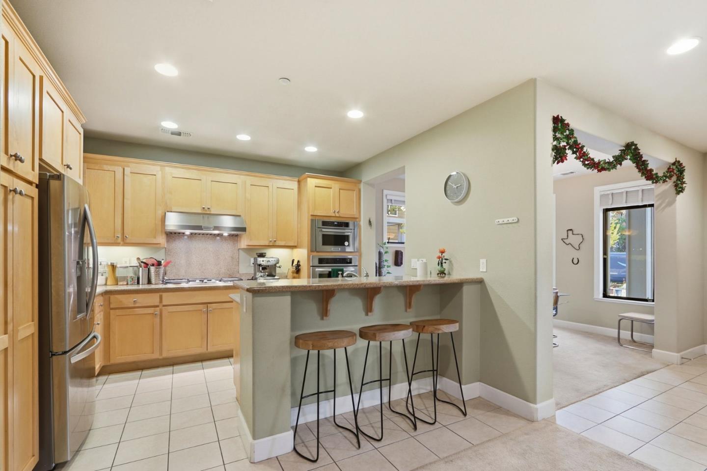 409 Spruce Lane Palo Alto, CA 94306 - Photo 10 of 52