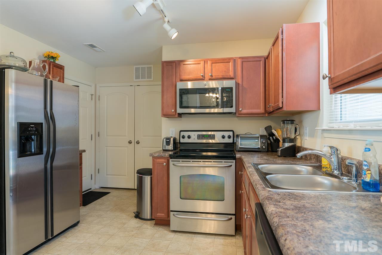 4033 Green Jacket Trail Raleigh, NC 27610 - Photo 10 of 22