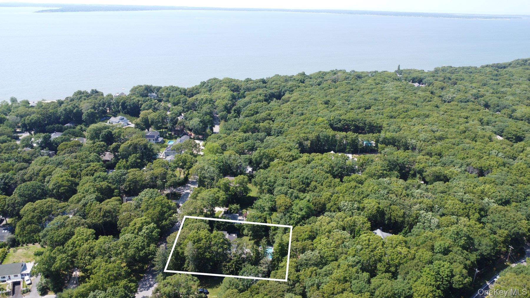 18 Bayview Road Southampton, NY 11968 - Photo 5 of 39