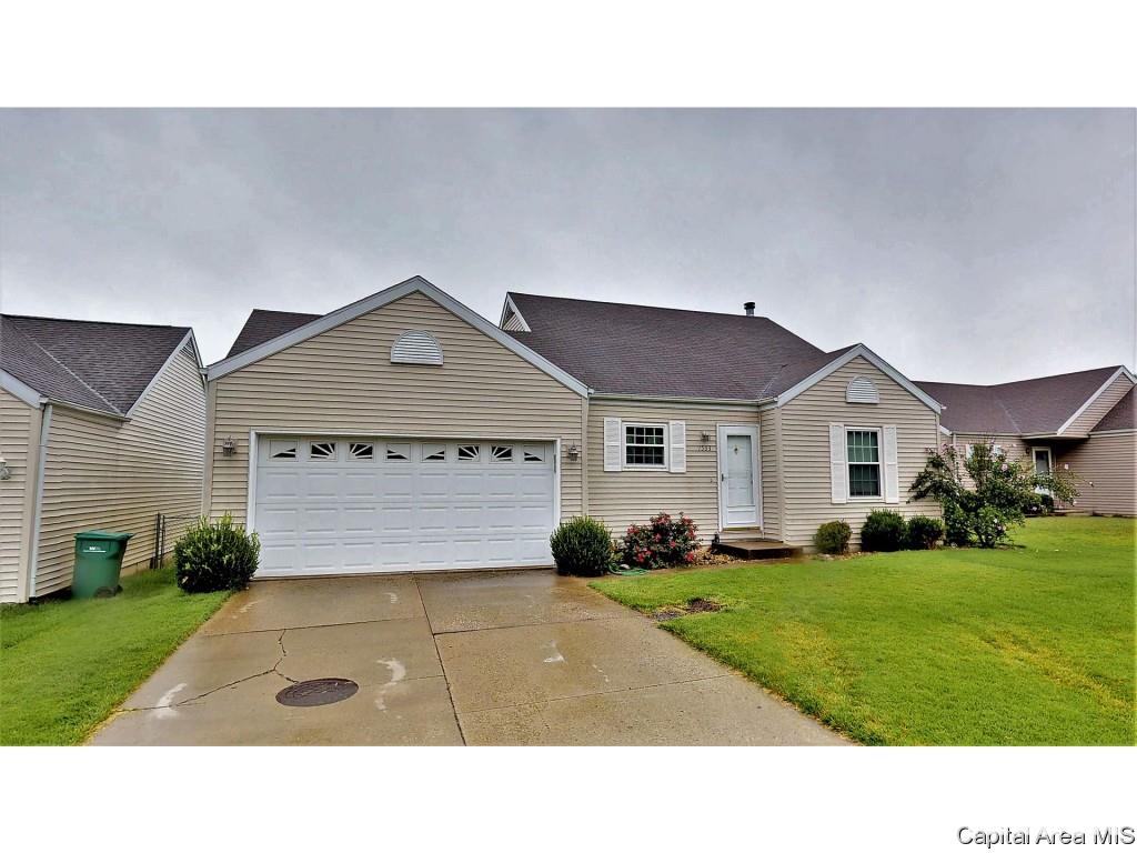 1533 Brenda Court Springfield, IL 62702 - Photo 1 of 33
