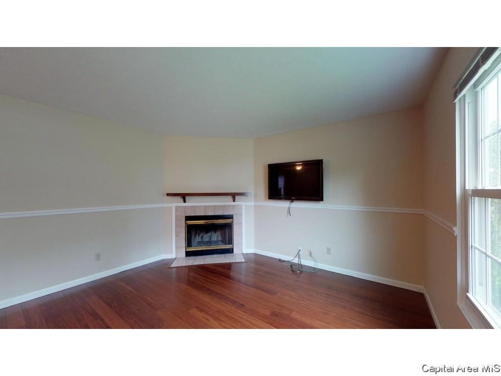 1533 Brenda Court Springfield, IL 62702 - Photo 3 of 33