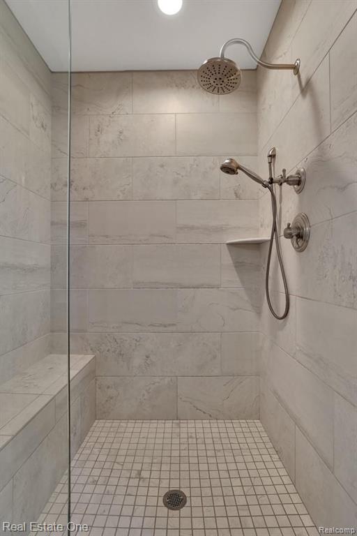 618 Robinson Drive Rochester Hills, MI 48307 - Photo 32 of 47