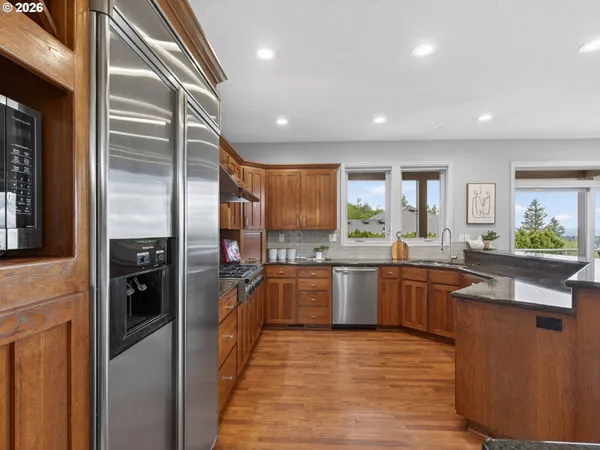 $1,000,000 | 4483 Southwest Brittany Drive, Gresham, OR 97080