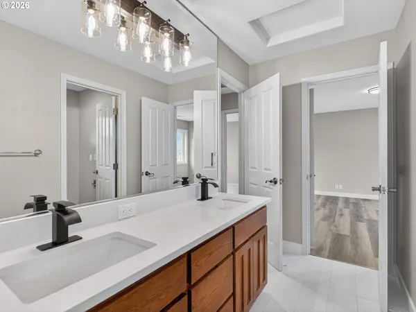 $1,000,000 | 4483 Southwest Brittany Drive, Gresham, OR 97080