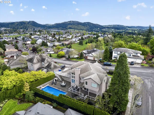 $1,000,000 | 4483 Southwest Brittany Drive, Gresham, OR 97080