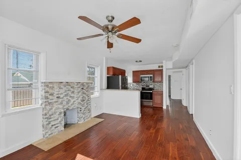 $425,000 | 1011 West Lakewood Road, West Palm Beach, FL 33405