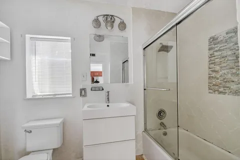 $425,000 | 1011 West Lakewood Road, West Palm Beach, FL 33405