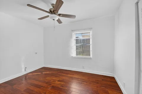 $425,000 | 1011 West Lakewood Road, West Palm Beach, FL 33405