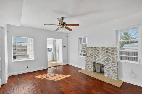 $425,000 | 1011 West Lakewood Road, West Palm Beach, FL 33405