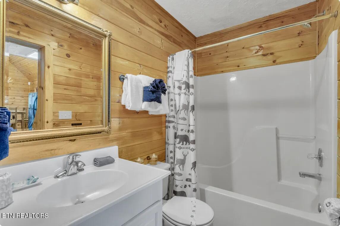 1815 Maranohe Way Sevierville, TN 37862 - Photo 11 of 26 Screenshot 2025-11-21 at 11-48-48 Red Oa