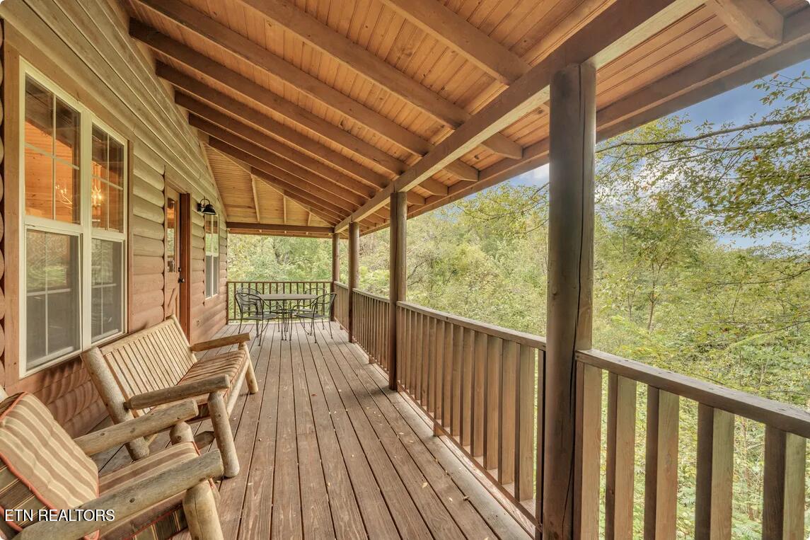 1815 Maranohe Way Sevierville, TN 37862 - Photo 20 of 26 Screenshot 2025-11-21 at 11-48-55 Red Oa