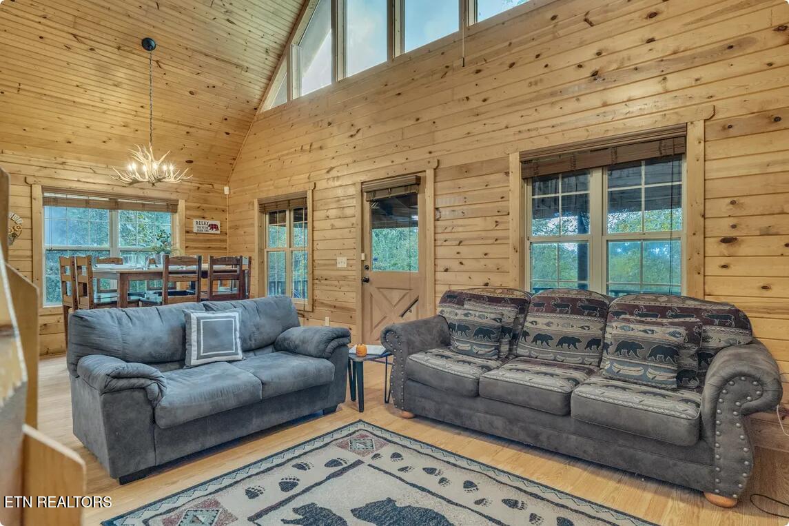 1815 Maranohe Way Sevierville, TN 37862 - Photo 4 of 26 Screenshot 2025-11-21 at 11-48-00 Red Oa