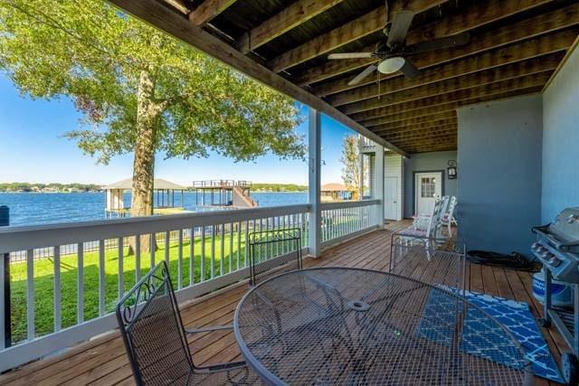 6209 Point La Vista Road Malakoff, TX 75148 - Photo 11 of 38 a view of balcony with furniture