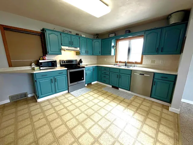 $274,900 | N940 Twin Grove Road, Juda, WI 53550