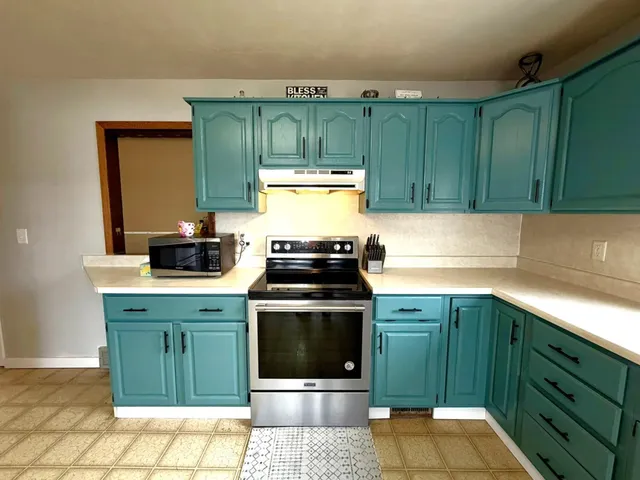 $274,900 | N940 Twin Grove Road, Juda, WI 53550