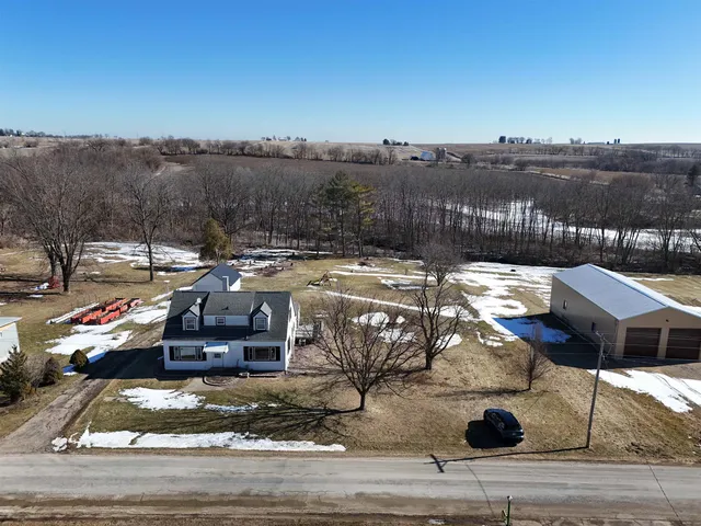 $274,900 | N940 Twin Grove Road, Juda, WI 53550