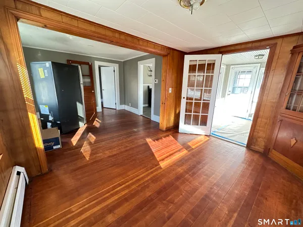 $1,500 | 40 Oak Street, Unit 2, Windsor Locks, CT 06096