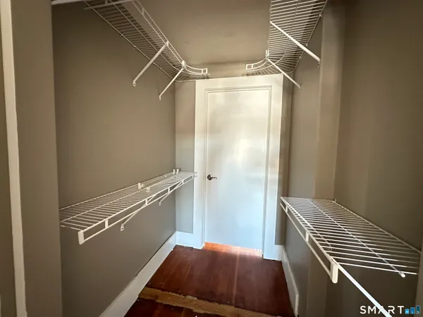 $1,500 | 40 Oak Street, Unit 2, Windsor Locks, CT 06096