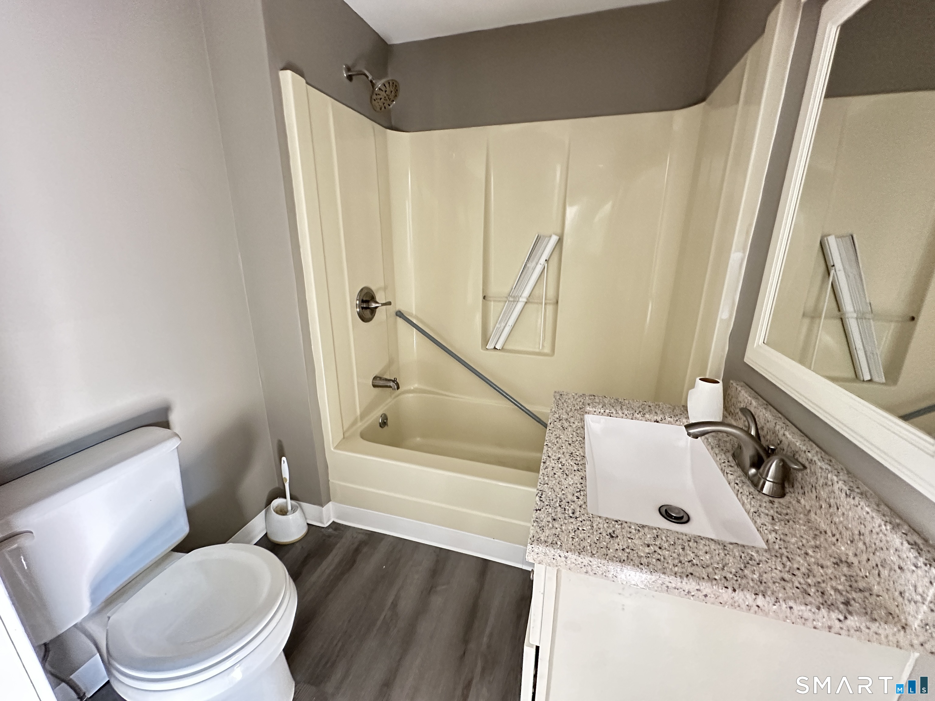 40 Oak Street, Unit 2 Windsor Locks, CT 06096 - Photo 10 of 12