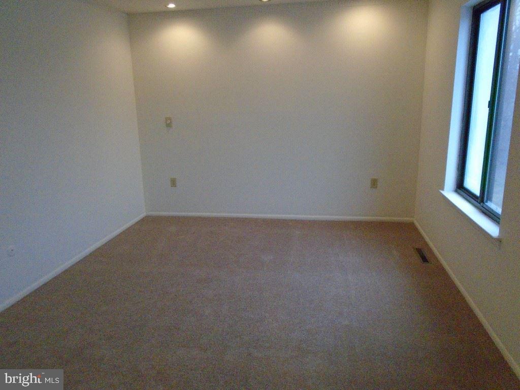 2402 Ionoff Road Harrisburg, PA 17110 - Photo 13 of 21 Gallery Image 13