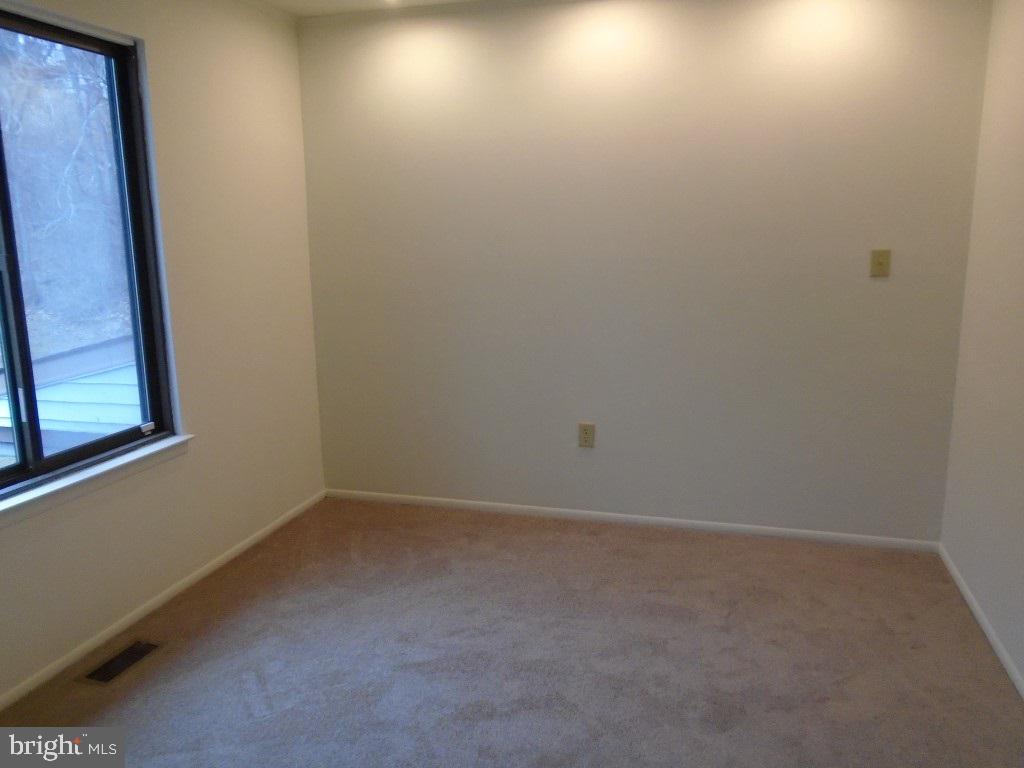 2402 Ionoff Road Harrisburg, PA 17110 - Photo 19 of 21 Gallery Image 19