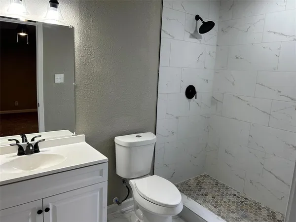 $2,400 | 220 North Bernice Drive, Garland, TX 75042