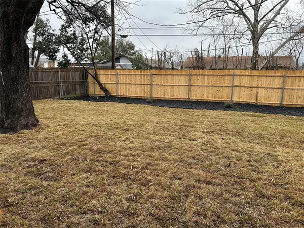 $2,400 | 220 North Bernice Drive, Garland, TX 75042