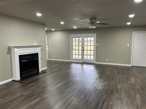 $2,400 | 220 North Bernice Drive, Garland, TX 75042