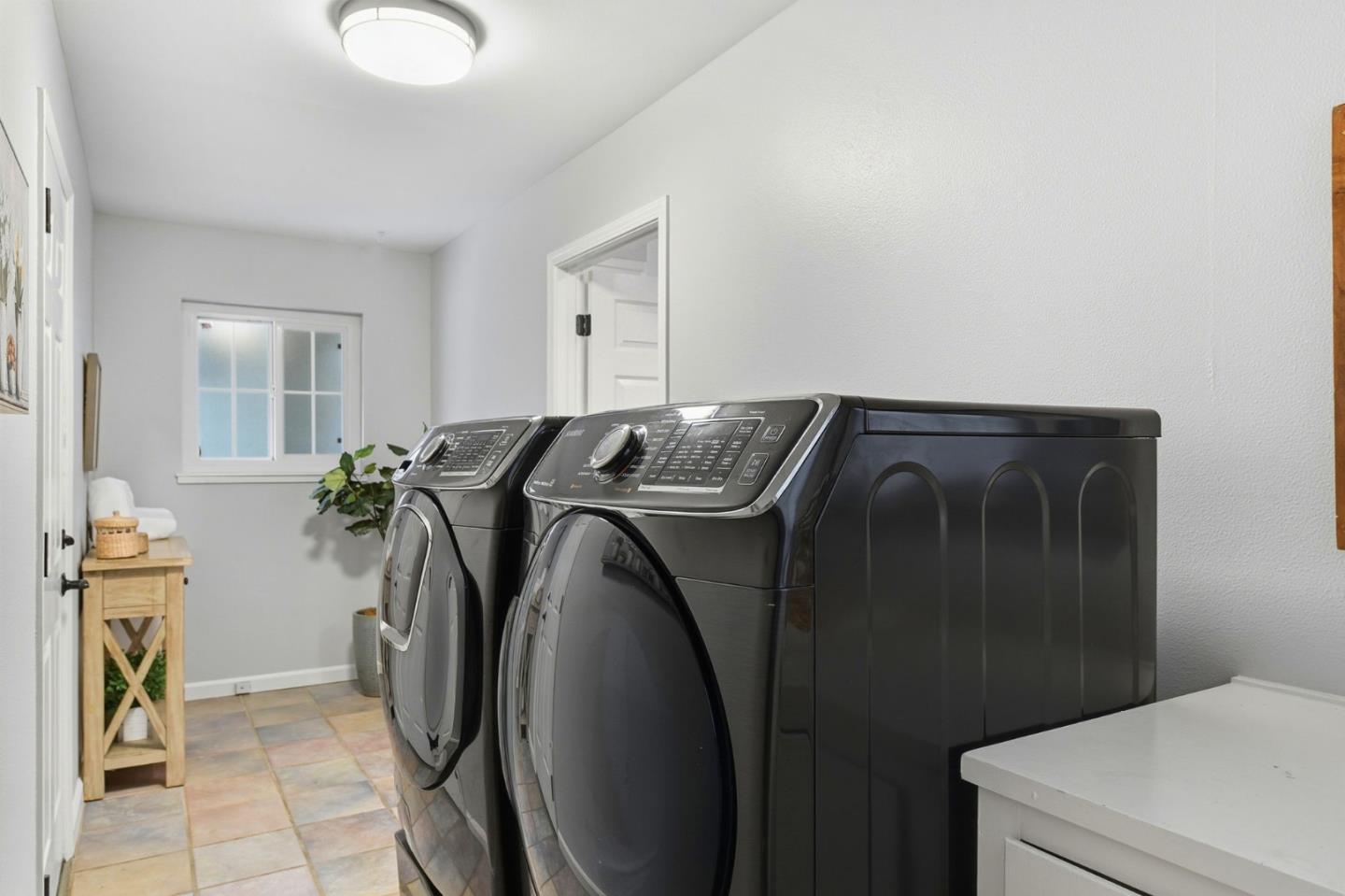 1663 Curtner Avenue San Jose, CA 95125 - Photo 32 of 57 a utility room with dryer and washer