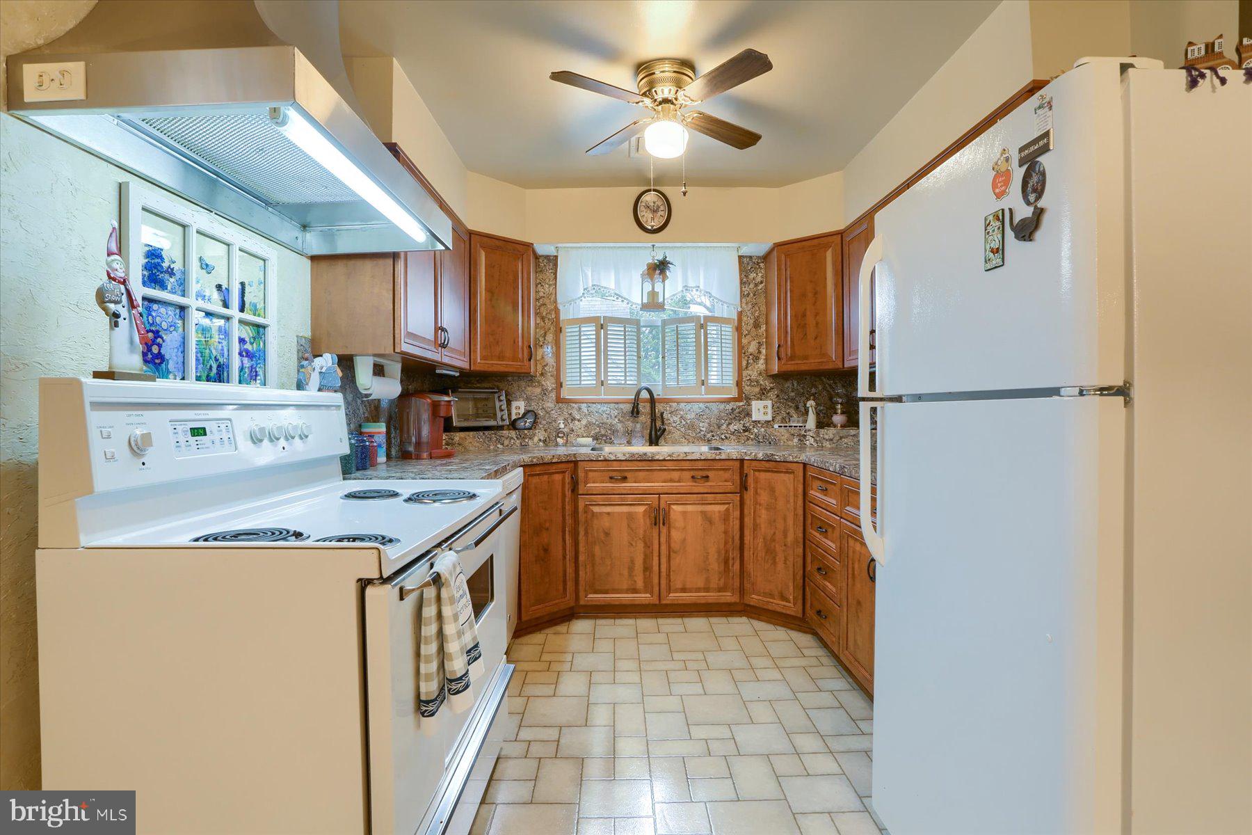 3619 Centerfield Road Harrisburg, PA 17109 - Photo 7 of 26 Gallery Image 7