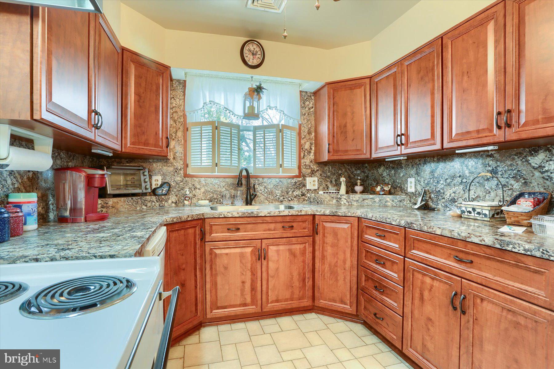 3619 Centerfield Road Harrisburg, PA 17109 - Photo 8 of 26 Gallery Image 8
