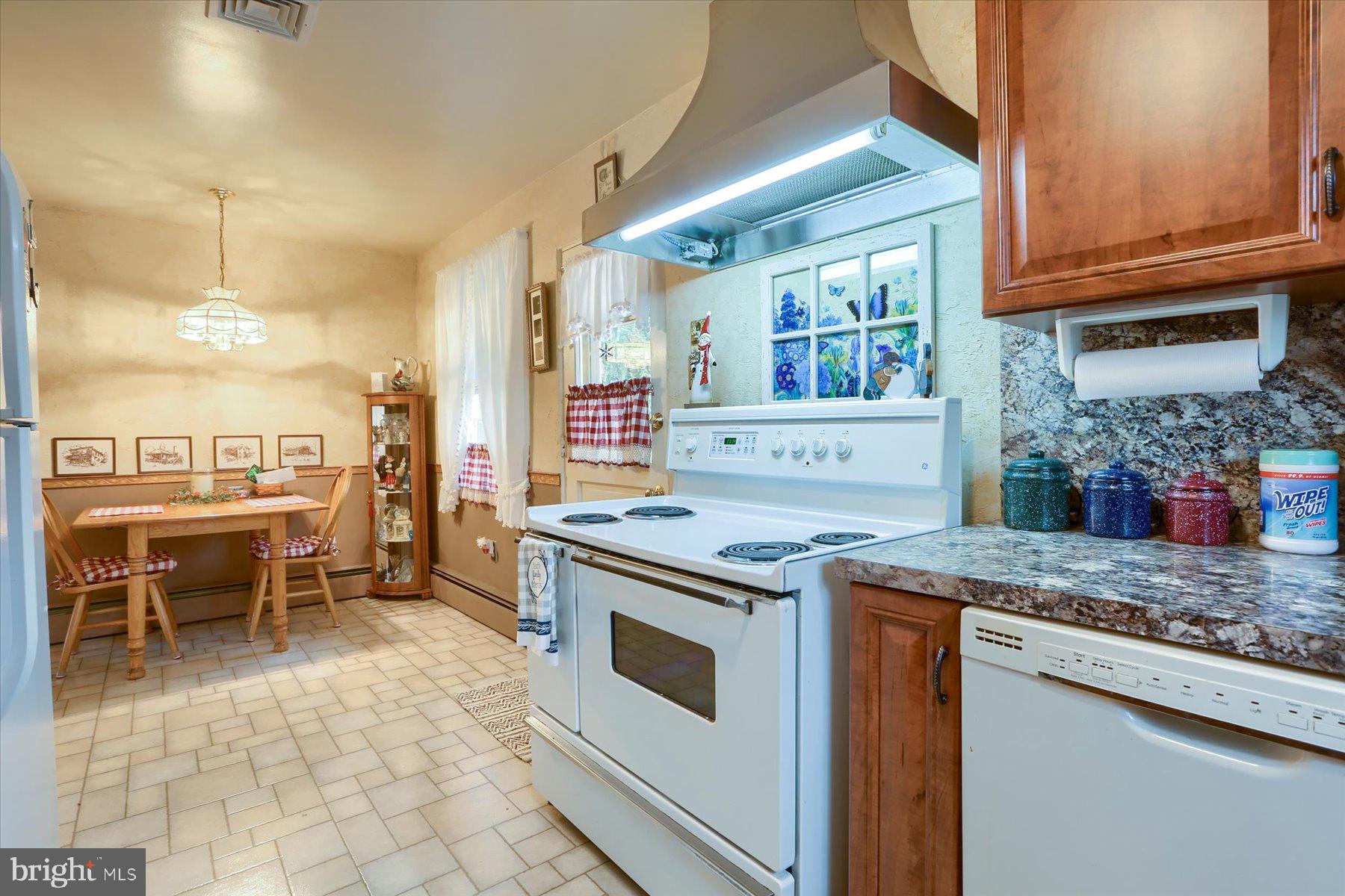 3619 Centerfield Road Harrisburg, PA 17109 - Photo 9 of 26 Gallery Image 9