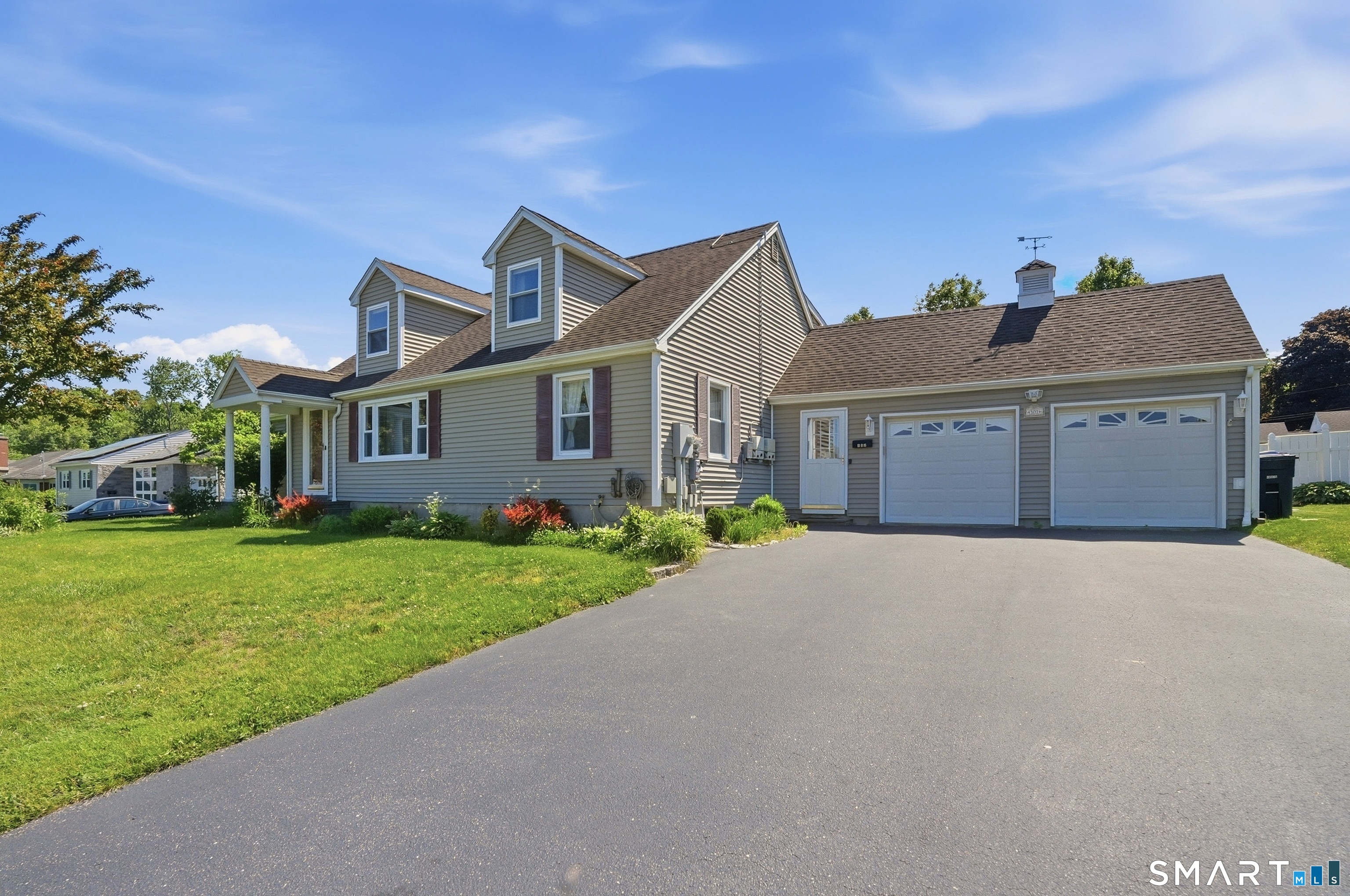 301 Pineridge Road Torrington, CT 06790 - Photo 2 of 34