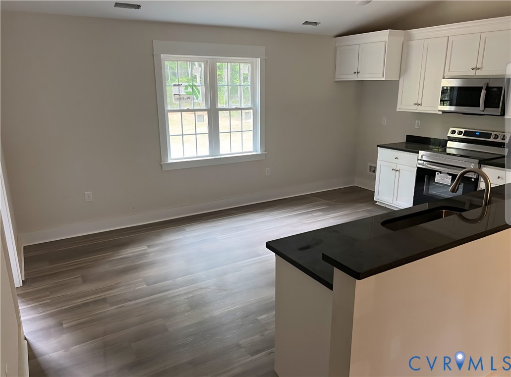 5081 Nomini Hall Road Hague, VA 22469 - Photo 13 of 24 Dining Area - Current Photo