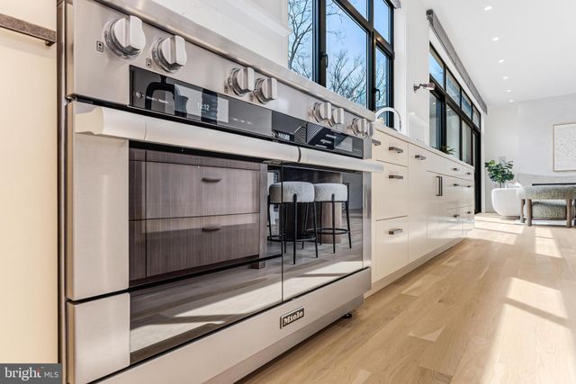 $3,950,000 | 3632 36th Road North, Arlington, VA 22207