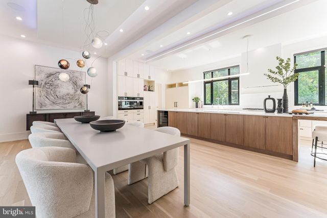 $3,950,000 | 3632 36th Road North, Arlington, VA 22207